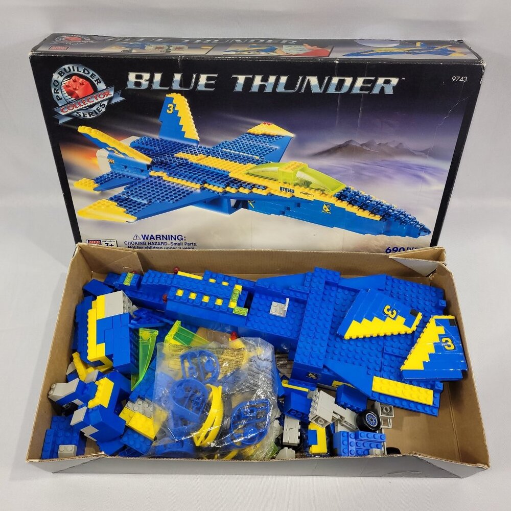 Mega Bloks Pro Builder Blue Thunder Fighter Jet Airplane Building Block Set 9743